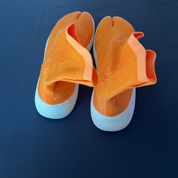 iLYSM tabi shoes - Picture 2 of 4